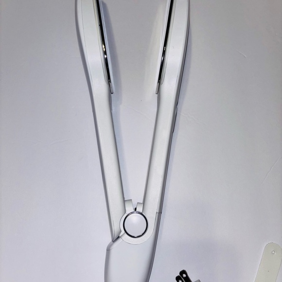 NORI White Handheld Steamer - Picture 2 of 4